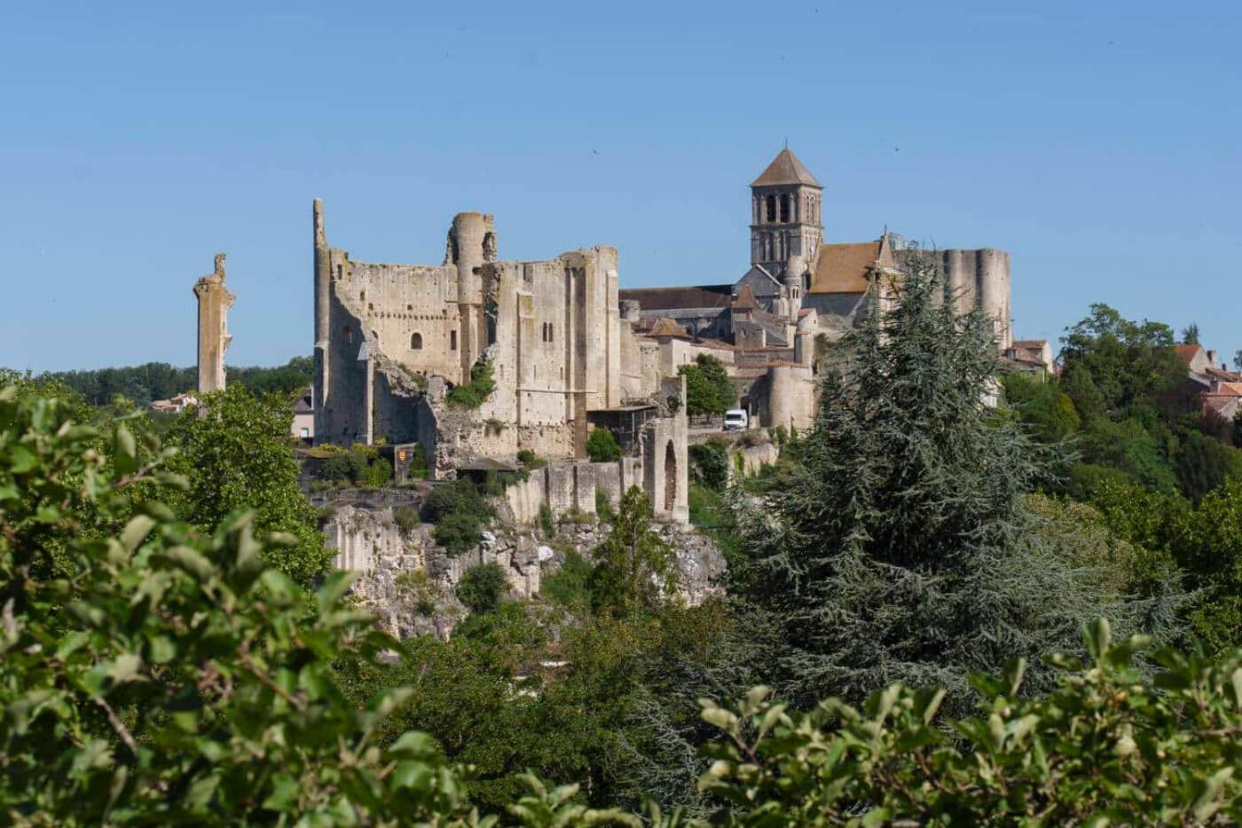 Proche Gare Et Centre-Ville De Poitiers Emplacement Ideal ポアティエ エクステリア 写真