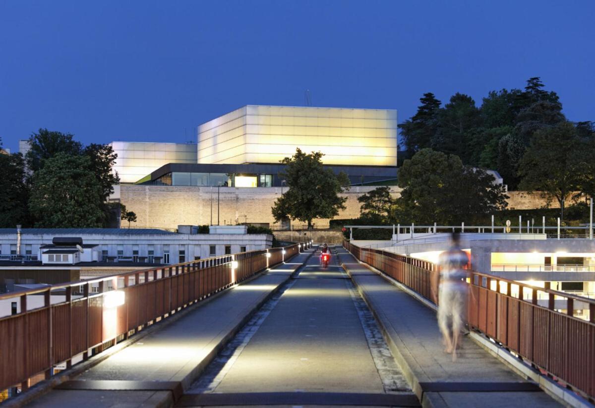 Proche Gare Et Centre-Ville De Poitiers Emplacement Ideal ポアティエ エクステリア 写真